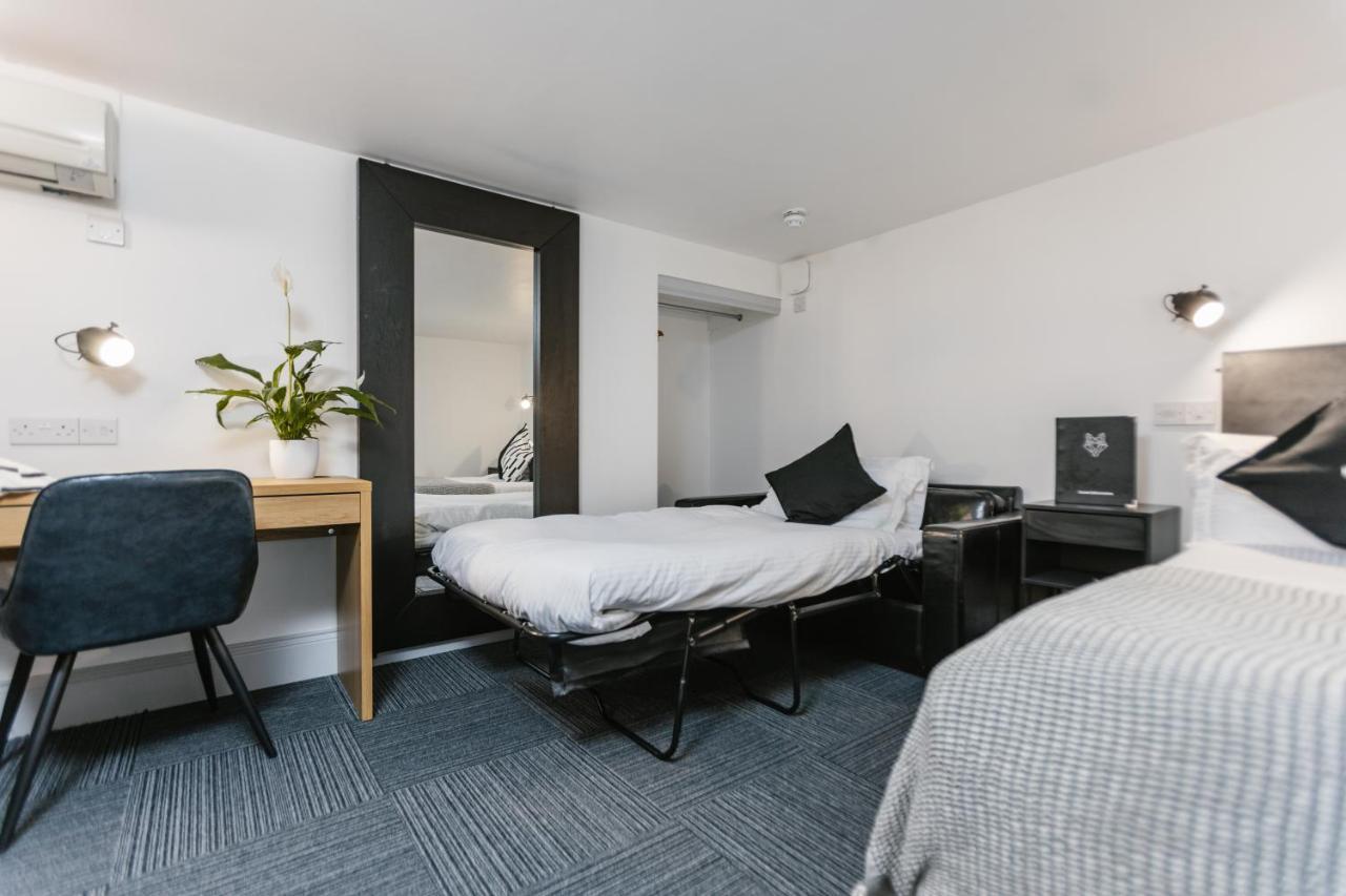 Siberia Bar & Hotel Aberdeen Dış mekan fotoğraf